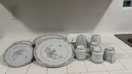 Plates and tea cups