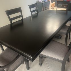 Dark gray Dining Room Table With 6 Chairs