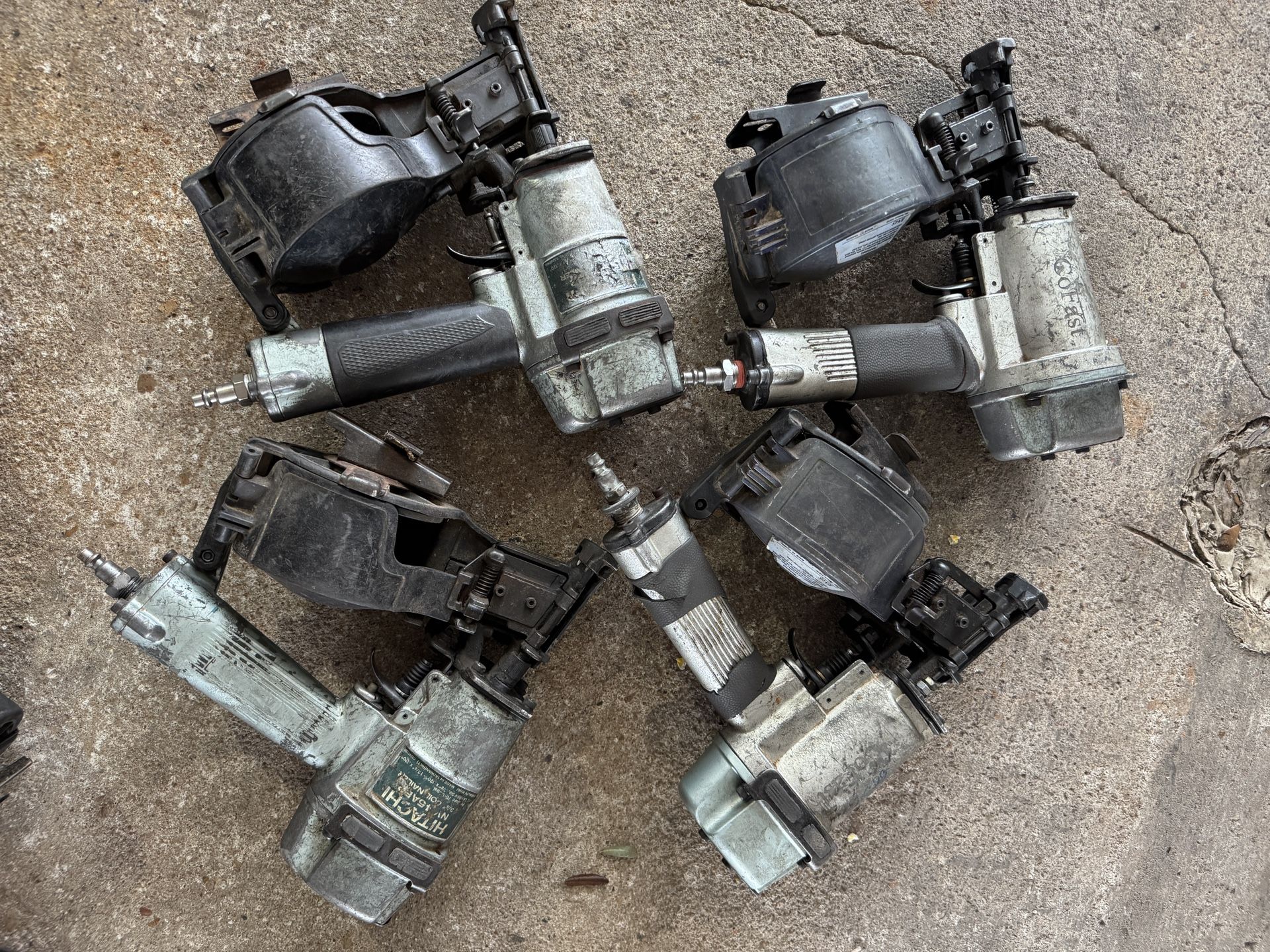 Hitachi Metabo HPT NV45AB2 Coil Roofing Nailer 1-3/4 Inch