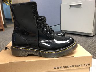 Dr Martens Boots sz 6 women’s