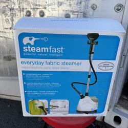 Steamfast SF-407 Everyday Fabric Garment Steamer 1500W Clothes Steamer 