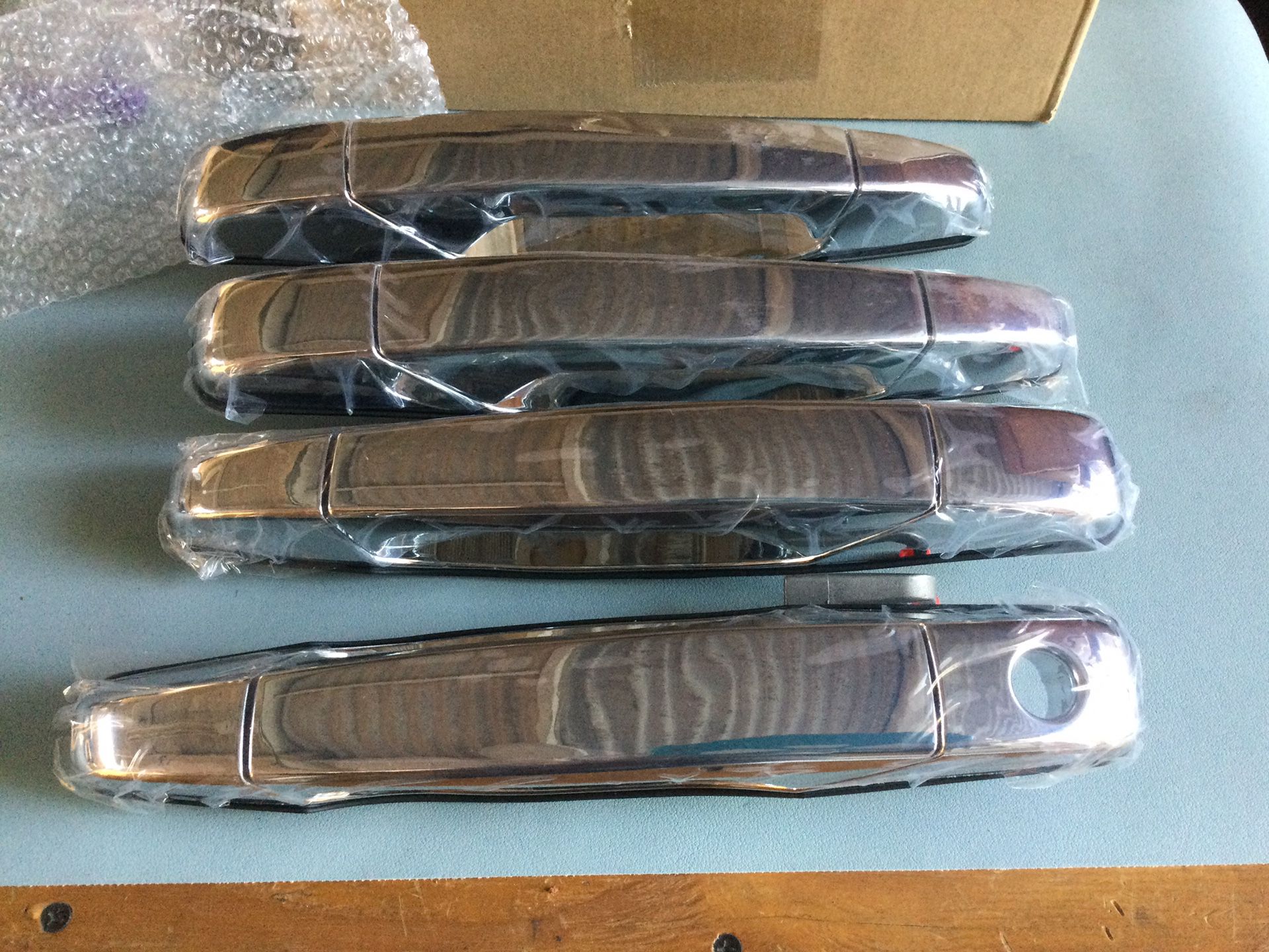 Set of 4 Chrome Outer Outside Exterior Door Handles for 07-13 Chevy Pickup Truck (see Pics Compatibility) $40.00 SOUTH GATE p. Up.
