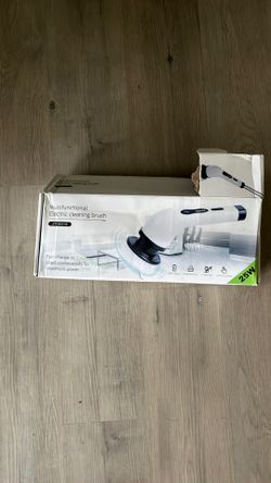 Bathroom scrubbing tool