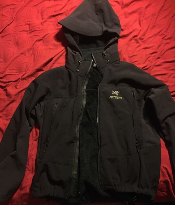 black jacket with white fur collar