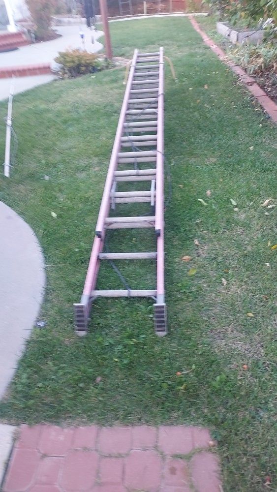 24 Ft  Ladder