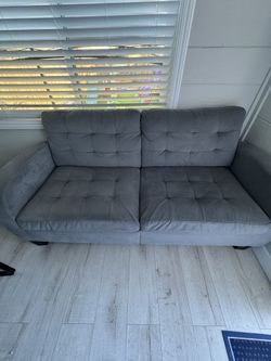 Dos Sofás Tamaño Mediano