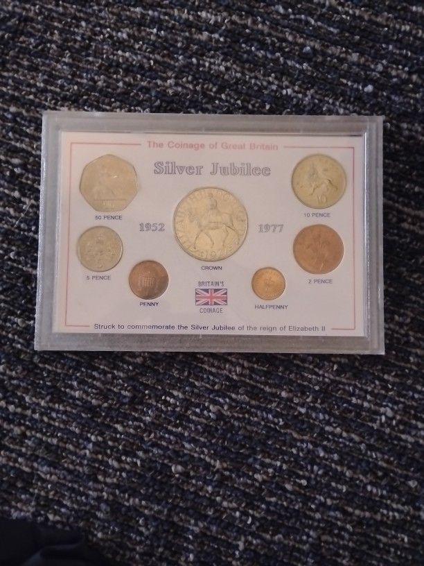 1977 Silver Jubilee Great Britain Mint Coin set