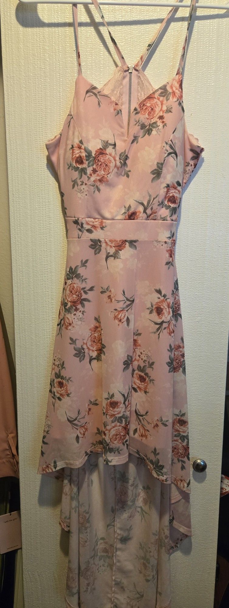 Dress pink color size small