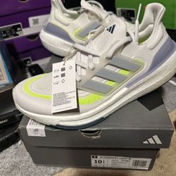 Brand New Adidas UltraBoost Light White Wonder Blue Lucid Lemon Size 10.5W/9M