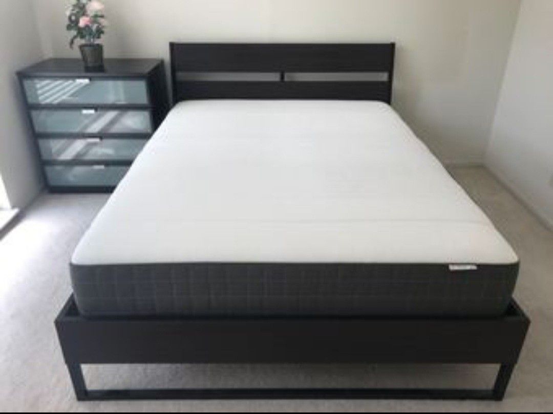 Newer Queen Ikea Trysil Platform Bed Frame and Ikea Haugesund Mattress