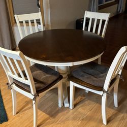 Round Table With 4 Chairs