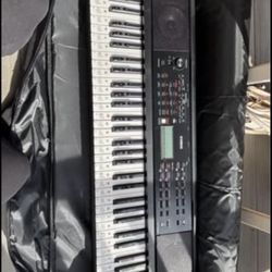 PIANO YAMAHA