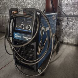 MILLERMATIC 252 WELDER 