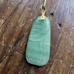 Gorgeous Jade Pendant On Silver Chain