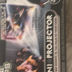 Eyeclops Mini Projector 