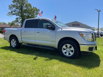 2018 Nissan TITAN