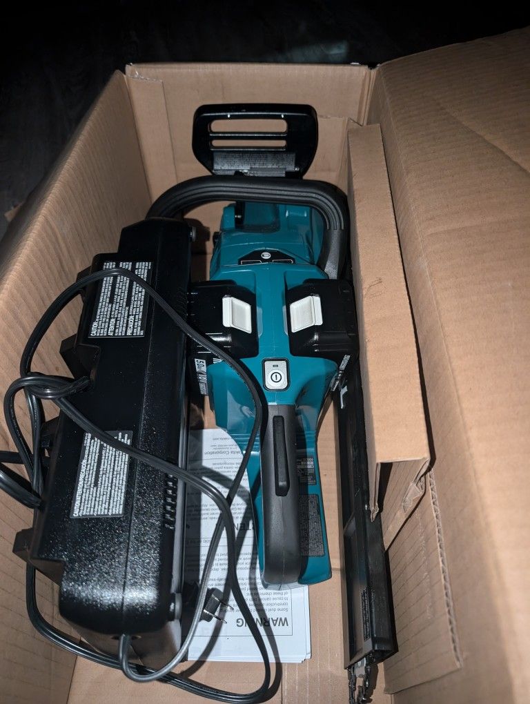 MAKITA 36 VOLT CHAINSAW