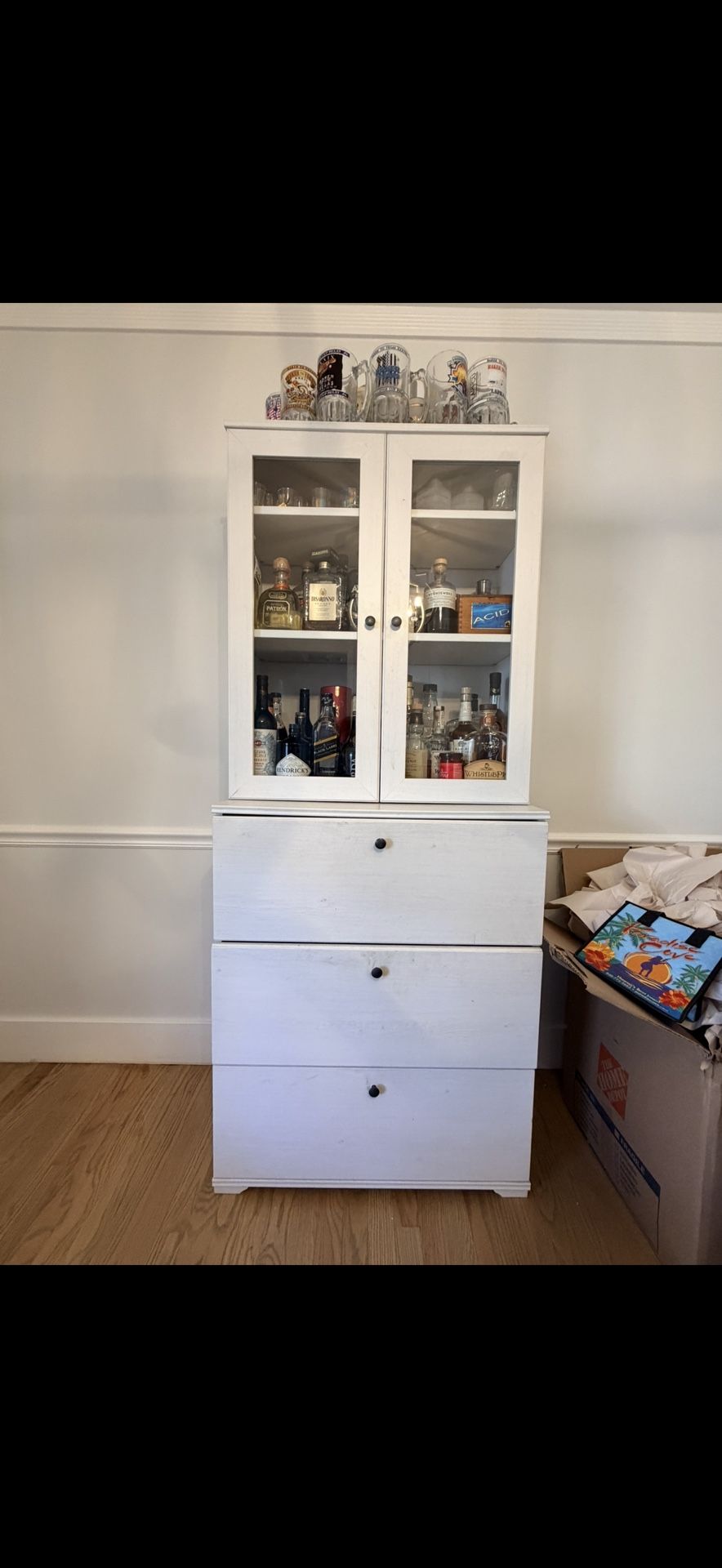 White Rustic Style Liquor Wine Storage Cabinet / Hutch