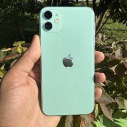 UNLOCKED IPHONE 11 / READY TO USE 