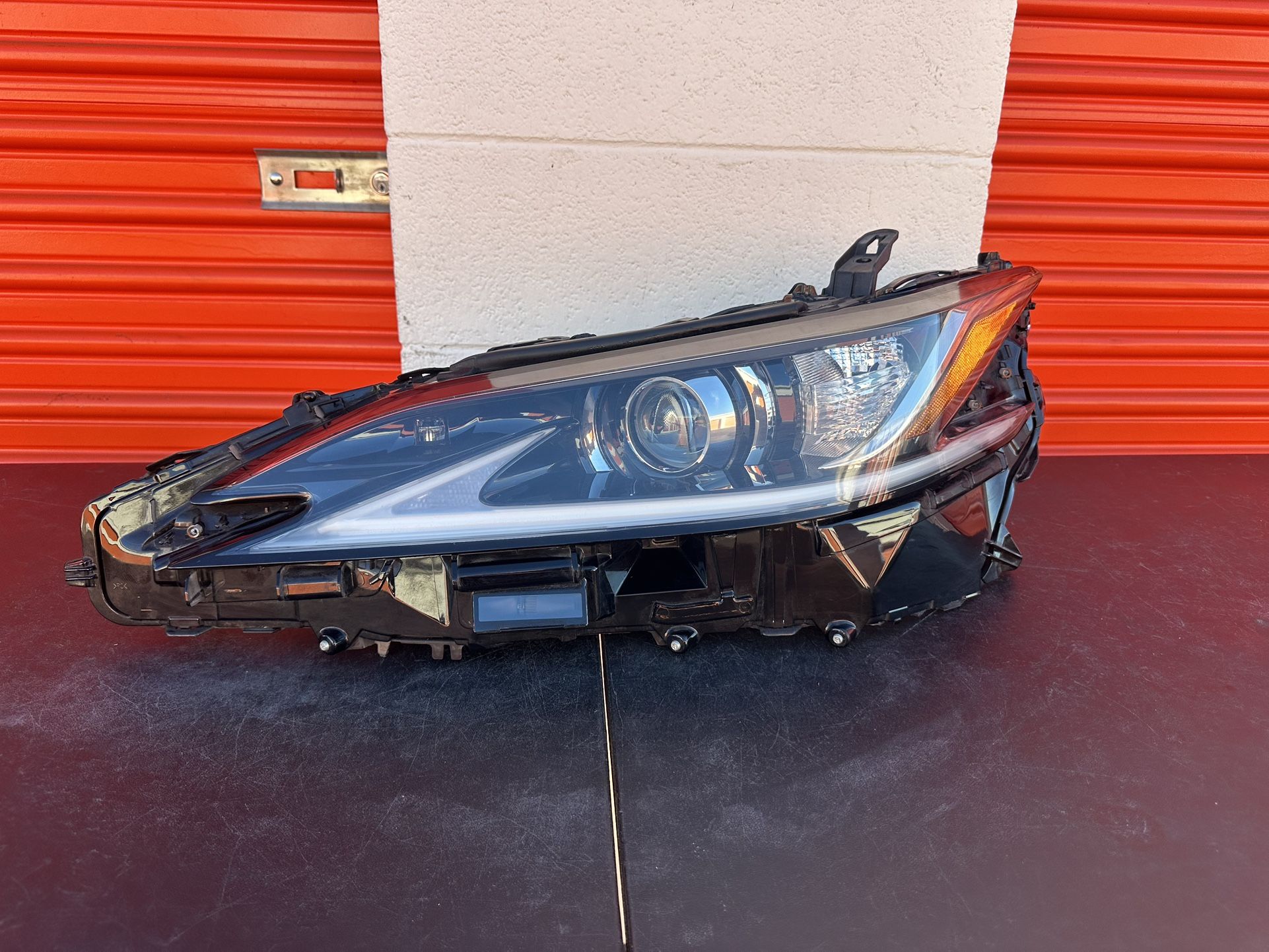 2022 -2023 -2024 LEXUS ES350 ES300h LED HEADLIGHT SINGLE BEAM LEFT DRIVE OEM