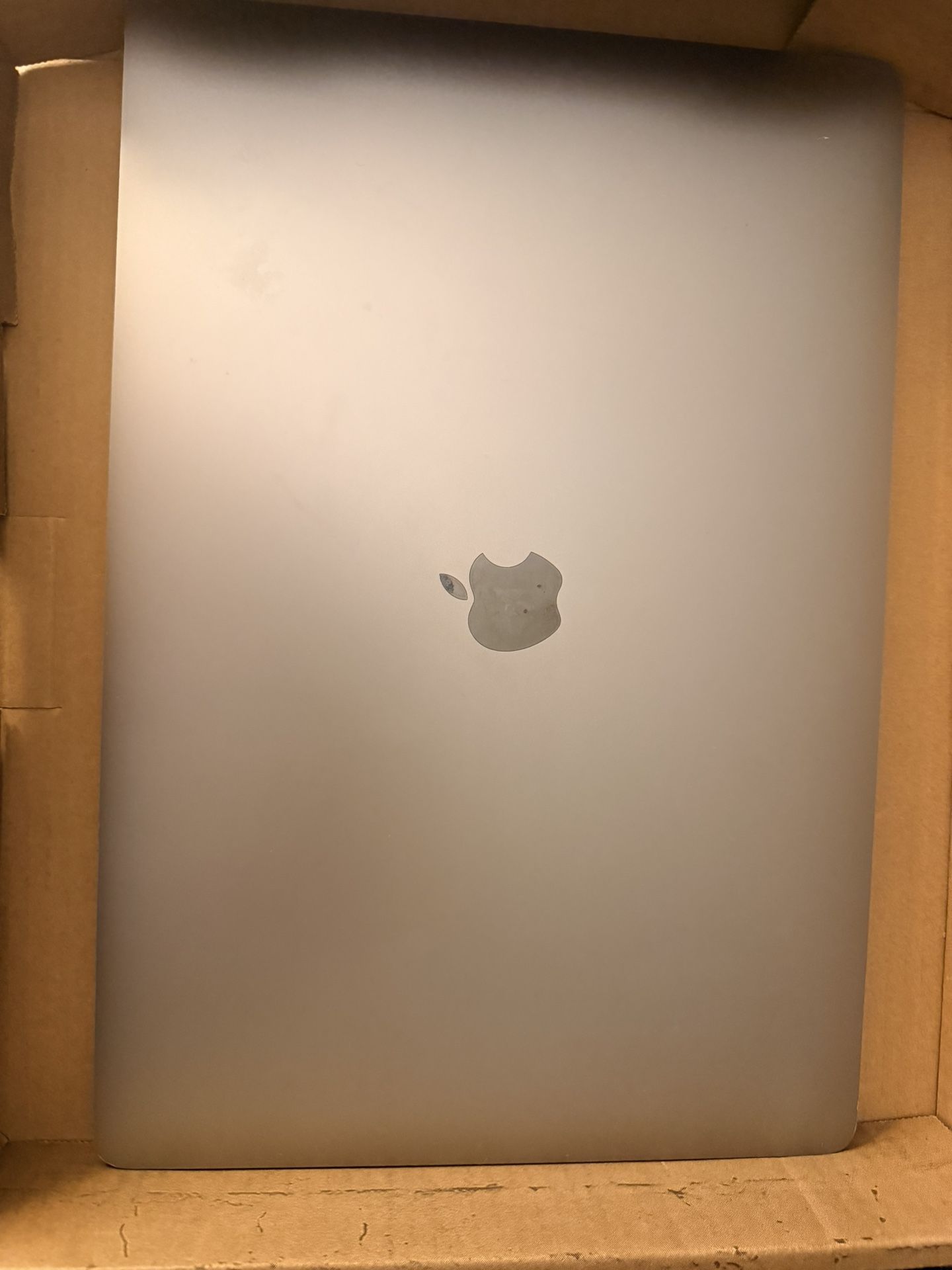 MacBook Pro 2019 16”