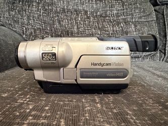 Sony HandyCam Cam Corder (steady shot)