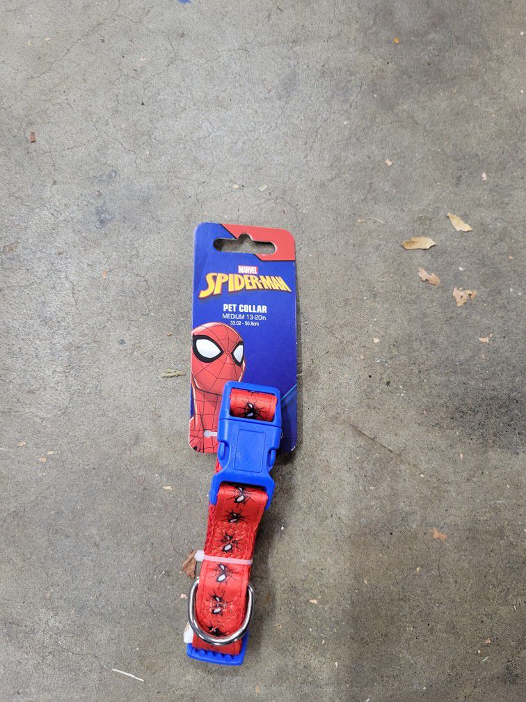 New In Package Size Medium Spiderman Dog Collar 