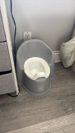 Baby Bjorn Potty Chair