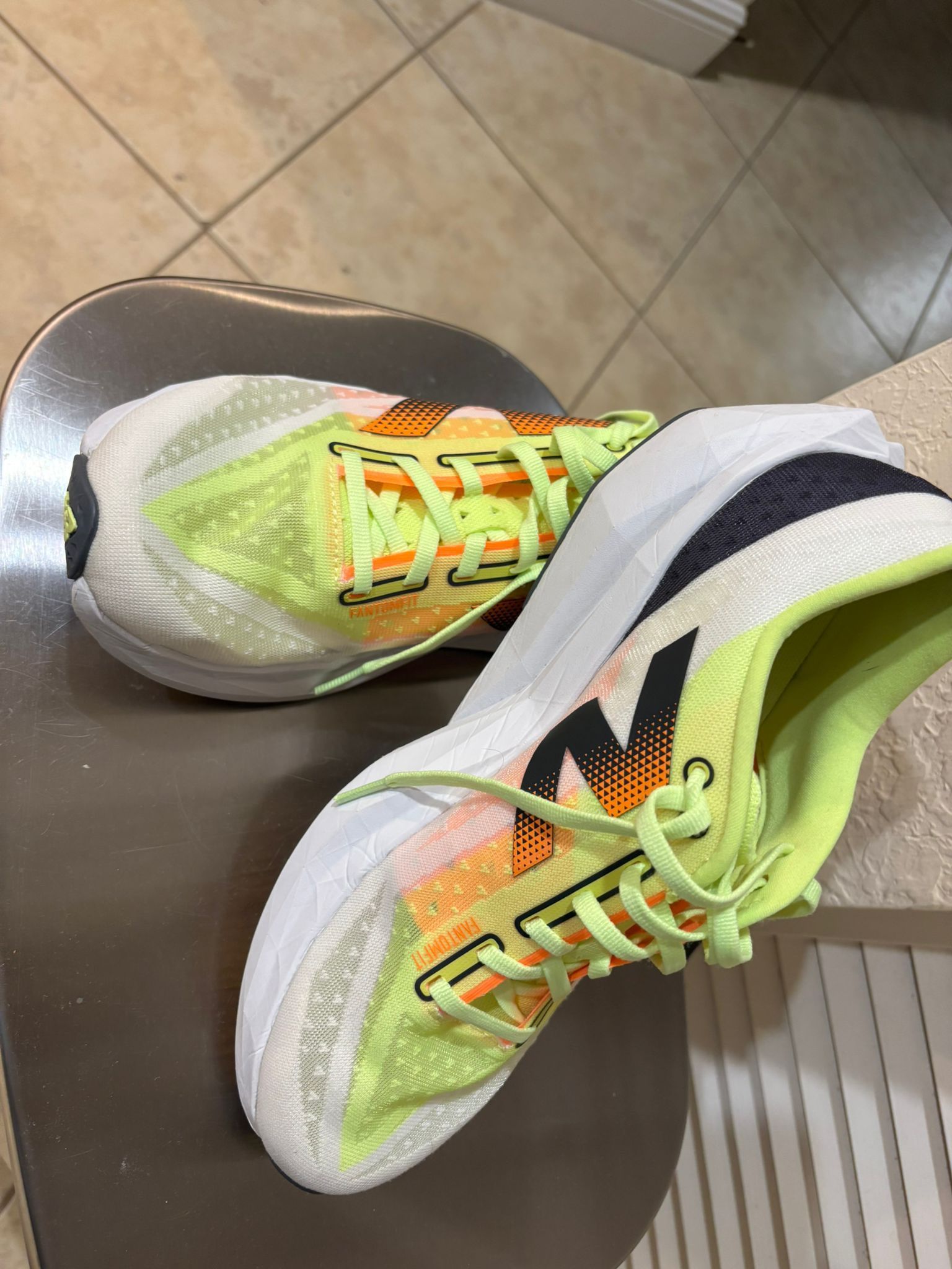 New Balance Fuel Cell Rebel V4