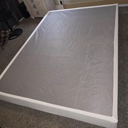 NEW BOX SPRING size queen 