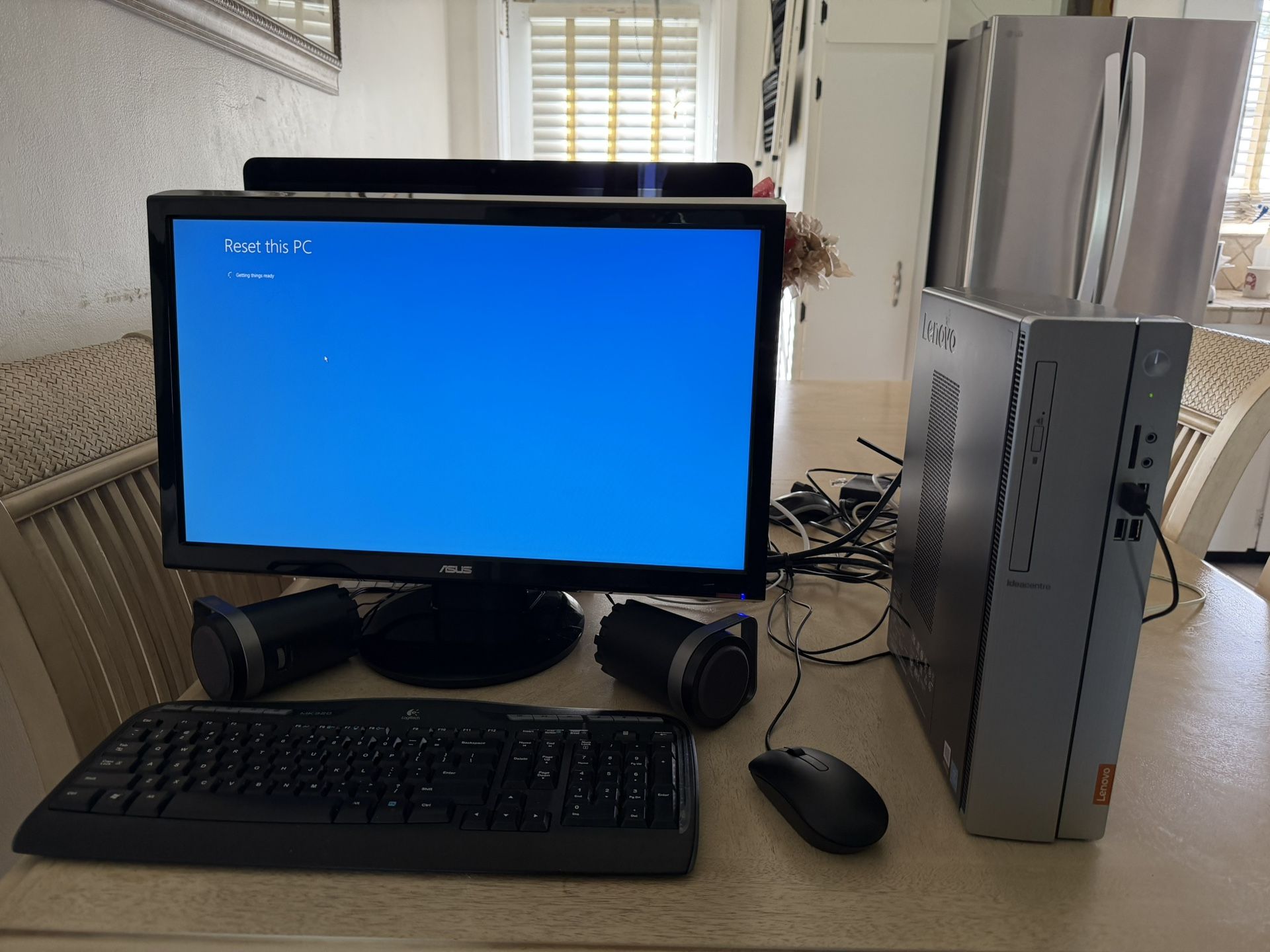 Lenovo desktop Computer
