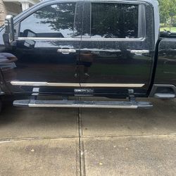 Running Boards Like New