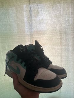 Air Jordan 1 mids tropical twist/igloo