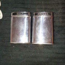 Lincoln Beautyware Stainless Salt & Pepper Shakers 1950s Style