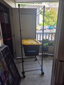 Storage cart on casters