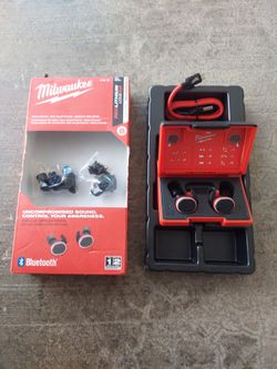 New Milwaukee BLUETOOTH Jobsite Ear Buds.