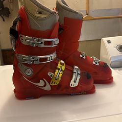Salomon course Ski Boots - Size 10