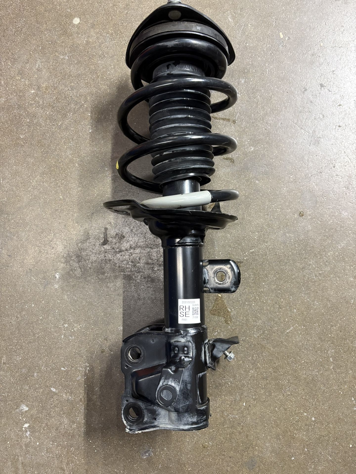 22-25 Subaru WRX Right Front Shock Strut Spring Absorber 20310VC220 OEM Genuine OEM Subaru WRX Right Front Shock Strut Spring Absorber Part Number: 2