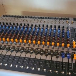 VINTAGE ELECTRONICS AND MIXERS CONSOLES 