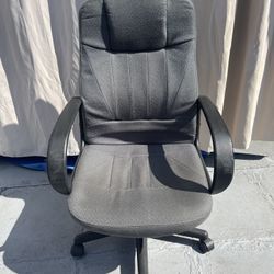 Adjustable Height Computer Chair In Good Condition $20 Firm On Price