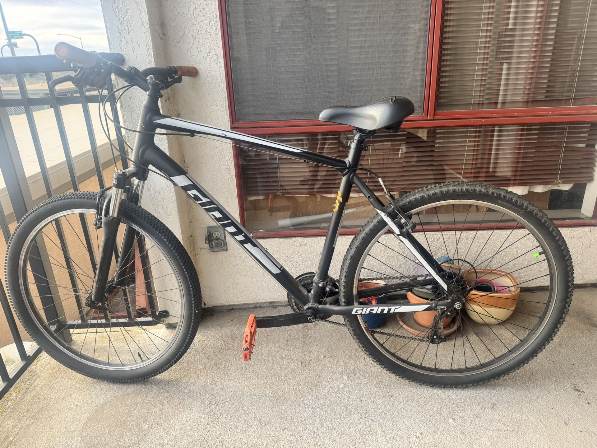 ATX Giant Mountain Bike