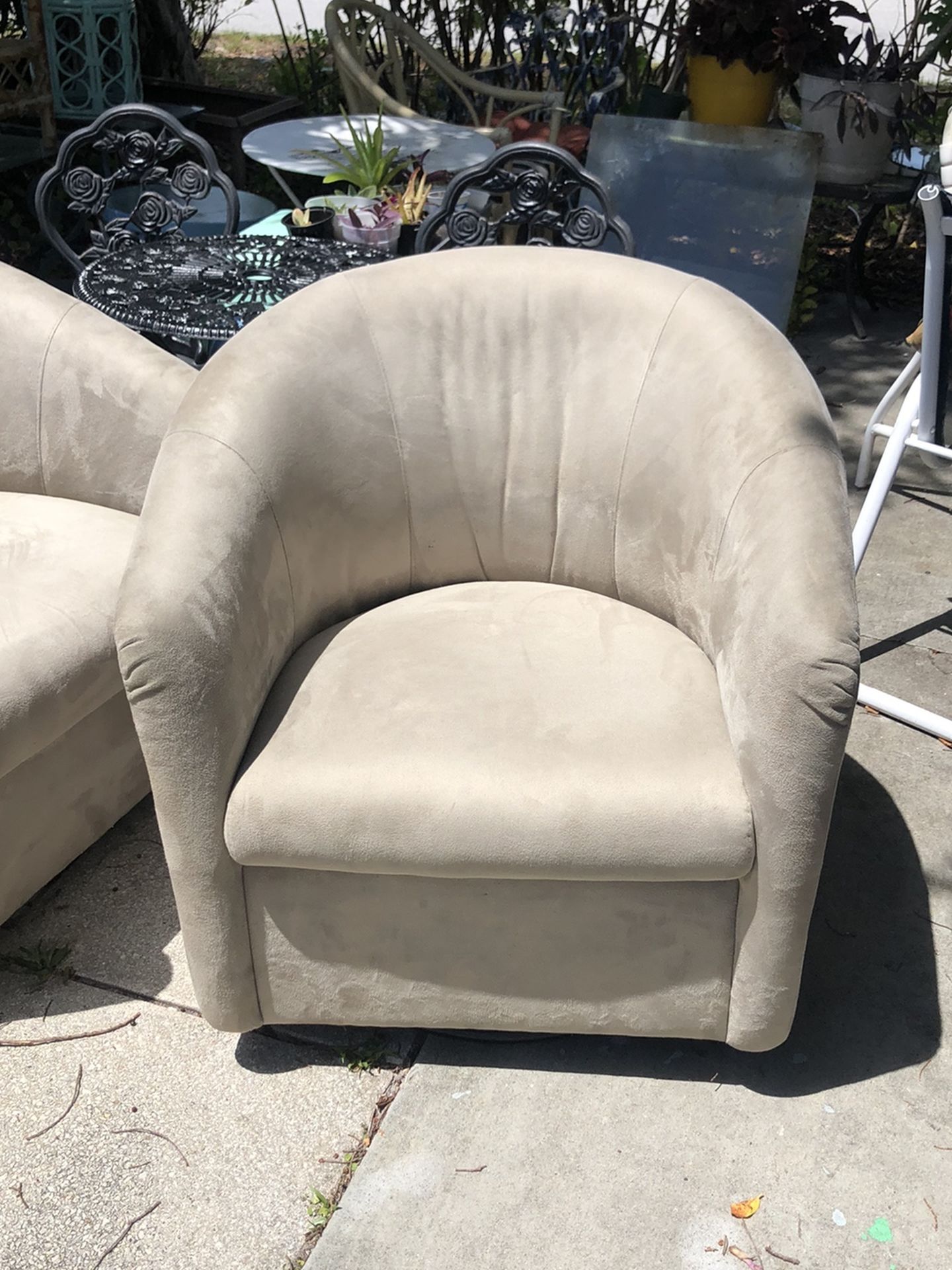 Natuzzi Chairs