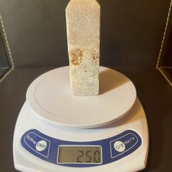 Yellow Aventurine Tower. 250 gr, 8.83 oz, 0.552 lb