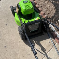Lawnmower 