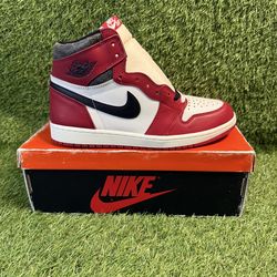 Size 10.5M - Jordan 1 Retro Chicago Lost & Found