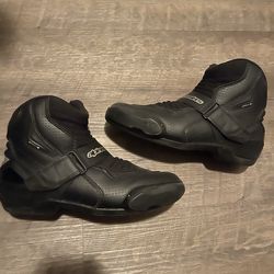 Motorcycle Boots Size7mens/ 9womens