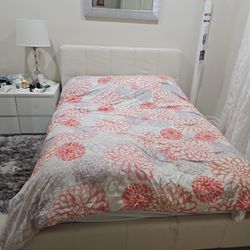 Full Bed Cream /white Headboard