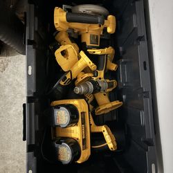 Dewalt  18v tool kit 