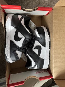 Nike Dunk Low Pandas