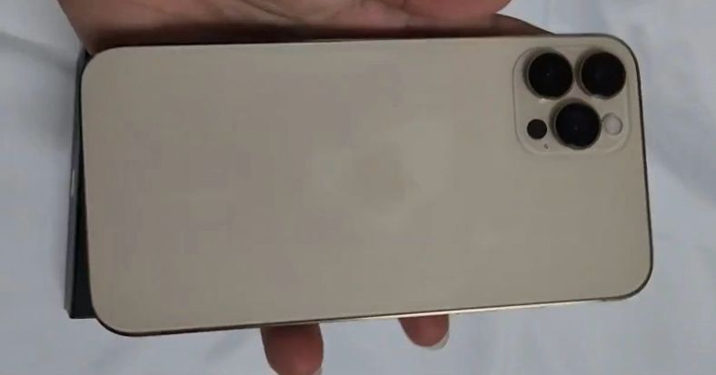 iPhone X Refurbished 100% Apple Original iPhone X phone fully unlocked comes in box gold 64gbh